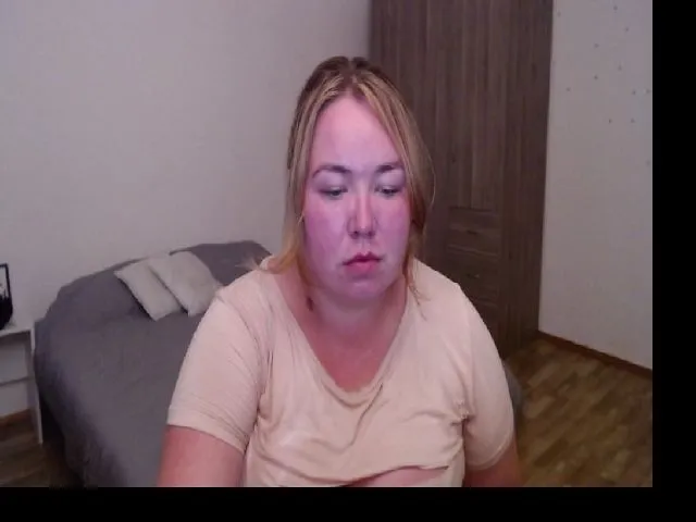 Live sex webcam photo for JollyMiss #264414698