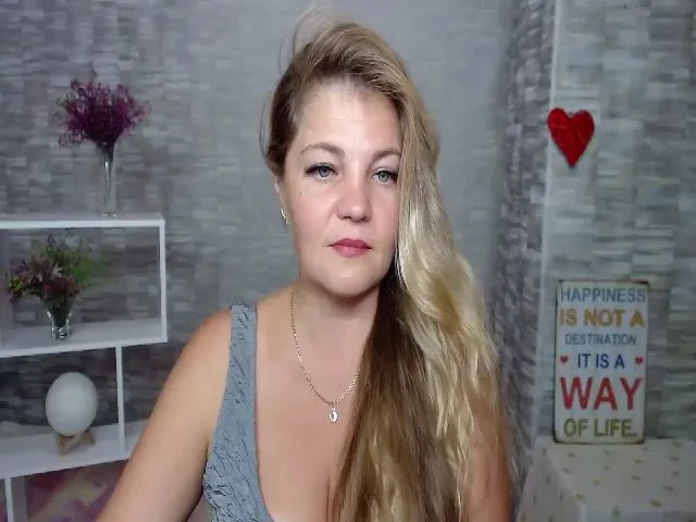 Live sex webcam photo for Next_ToMe #252292649
