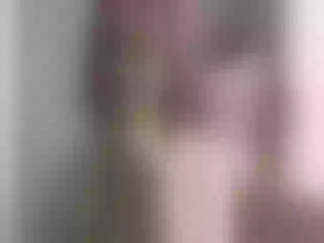 Live sex webcam photo for SmilingAlis #259903436