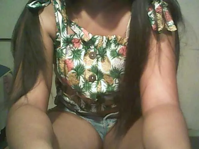 Live sex webcam photo for Mayah1 #258131997