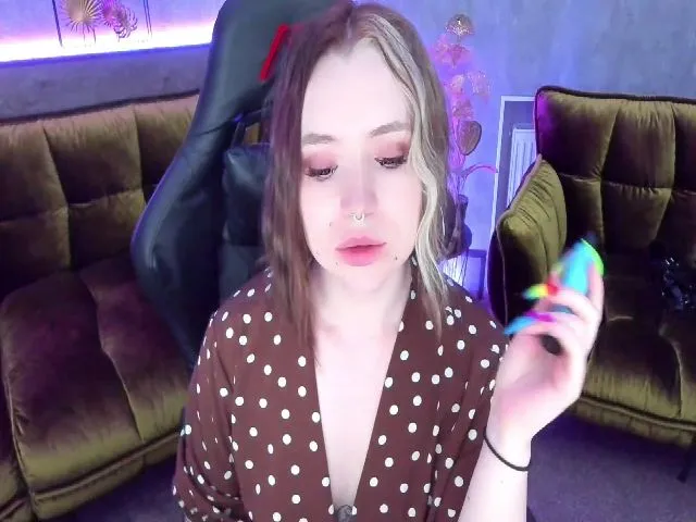 Live sex webcam photo for Helen_Mayer #256456710
