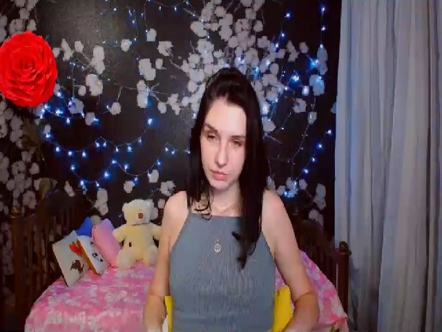 Live sex webcam photo for Lin_Elisss #264300653