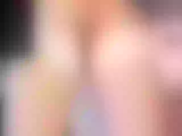 Live sex webcam photo for MaggieBrown_ #257684970