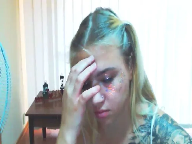 Live sex webcam photo for KalipsoHun #261984235