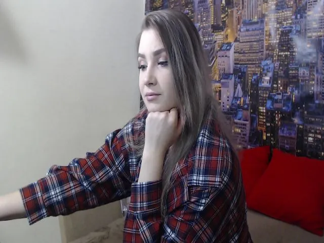 Live sex webcam photo for LeaBaker #253034727