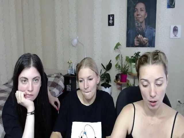 Live sex webcam photo for UrBlack_Kitty #256201380