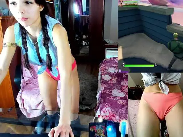Live sex webcam photo for KiaraMeow #241097731