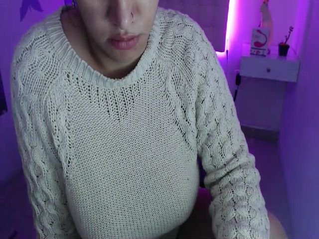 Live sex webcam photo for sweet__violet #253089080