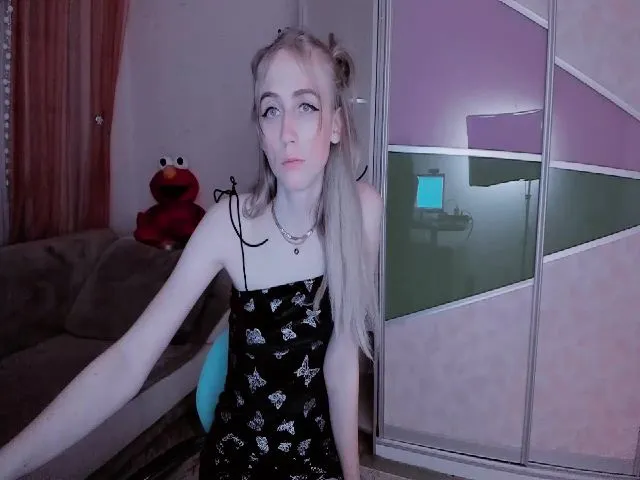Live sex webcam photo for ScarletAmber #254299596