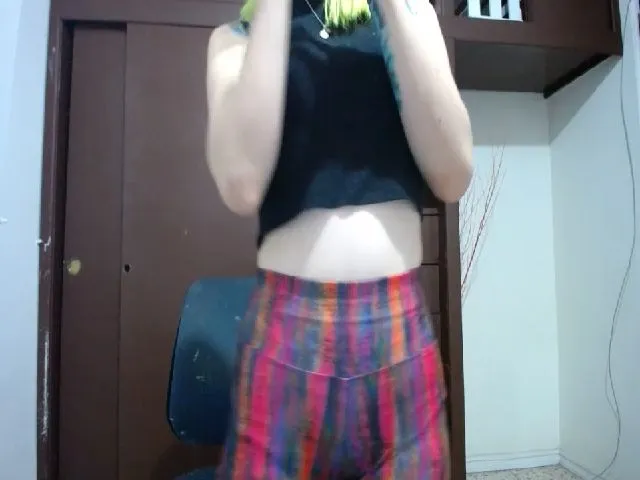 Live sex webcam photo for Miku_Grrr #252658939