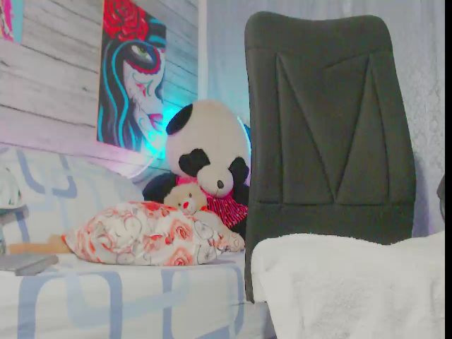 Live sex webcam photo for Lucy_park #255859872