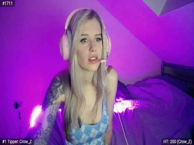 Live sex webcam photo for Elsie_Marina #262858739