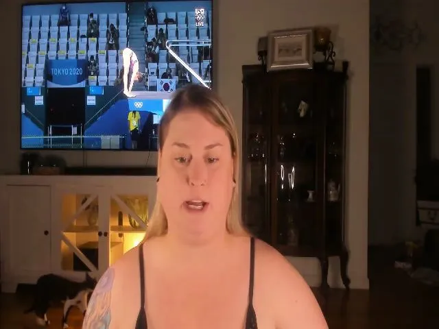 Live sex webcam photo for Mari_Jae #264175889