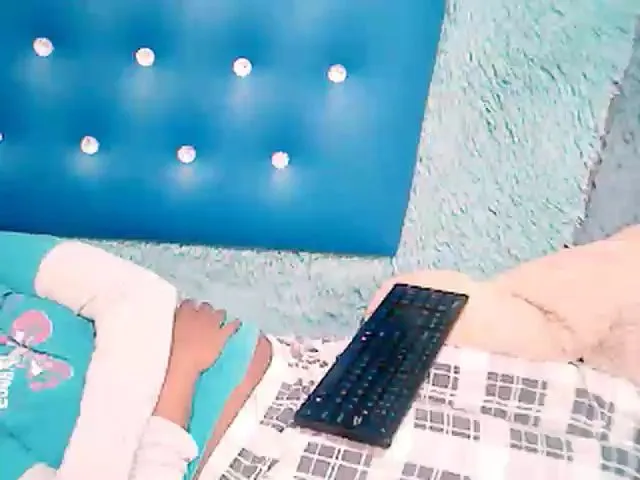 Live sex webcam photo for Indianpride #263411532