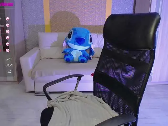 Live sex webcam photo for LexiGilbert #241658958