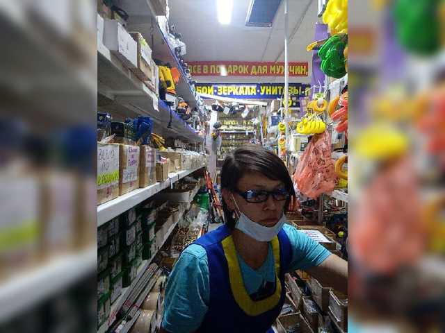 Live sex webcam photo for LunaXKinky #250603555