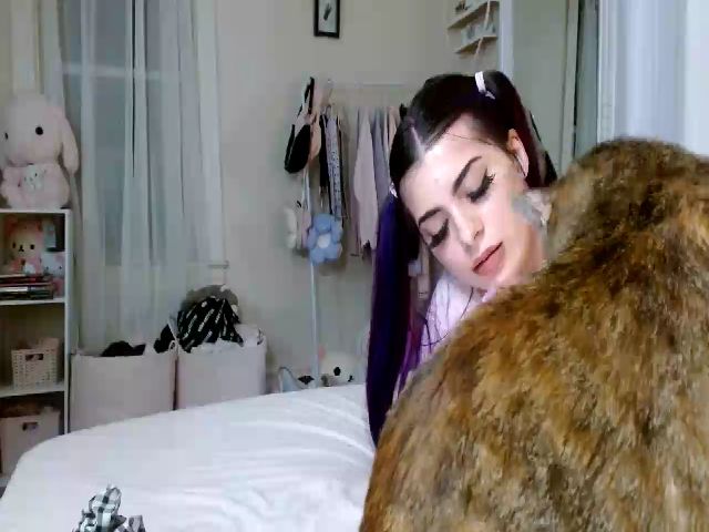 Live sex webcam photo for PrincesssMimi #261853658