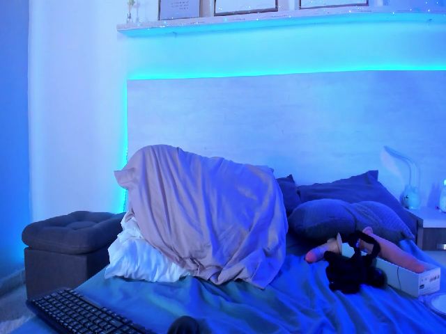 Live sex webcam photo for Sophia_Ferrer #256082265