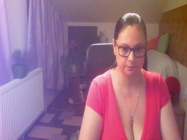 Live sex webcam photo for boosty4you #264497558