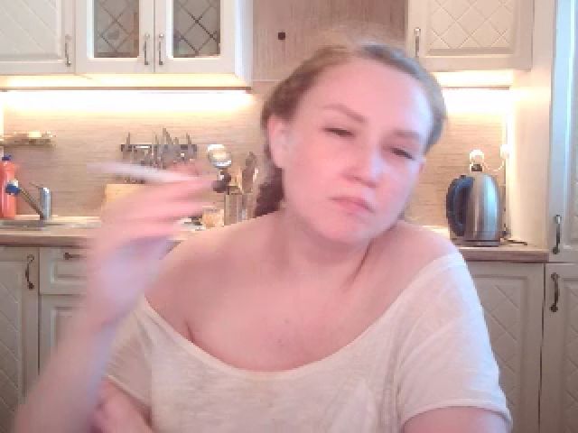 Live sex webcam photo for JaneGrey111 #252402318