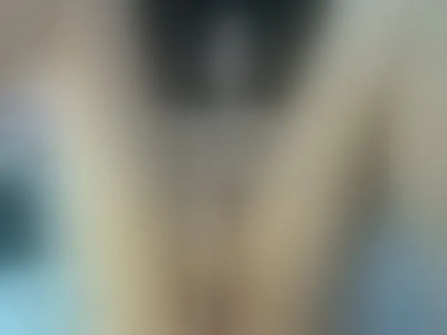 Live sex webcam photo for YoursLauren #253047375
