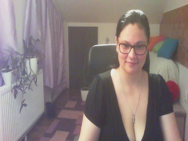 Live sex webcam photo for boosty4you #254267718