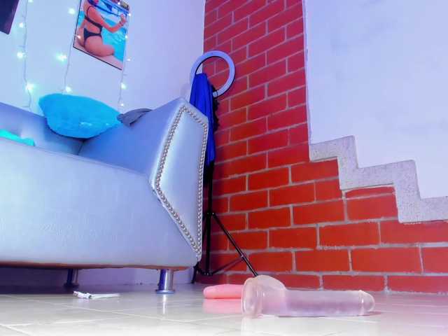 Live sex webcam photo for greicyass #287963298