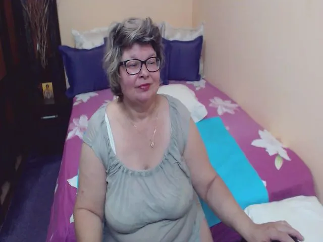 Live sex webcam photo for xSweetKarina #253036273