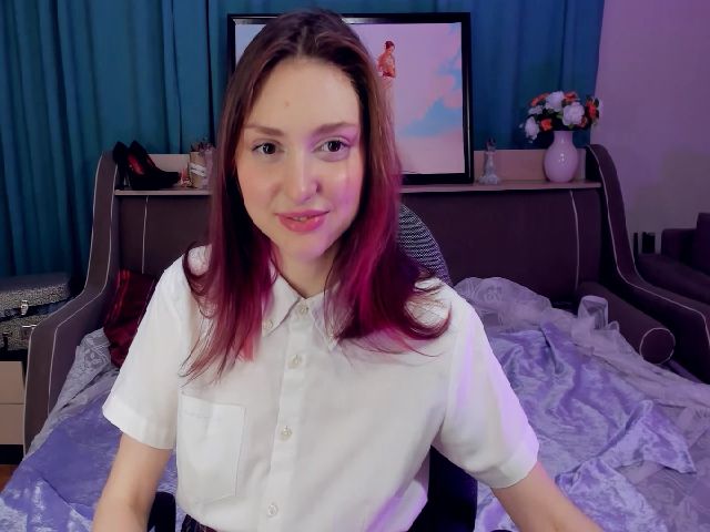 Live sex webcam photo for MadFrau #260204832