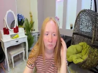 Live sex webcam photo for StunningKelly #251928771