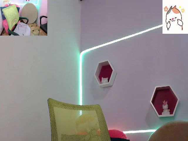 Live sex webcam photo for Cathryskyy #257334119