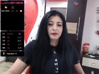 Live sex webcam photo for Ashima25 #240501810