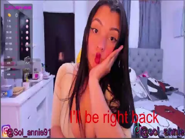 Live sex webcam photo for Anggi_ #254270829