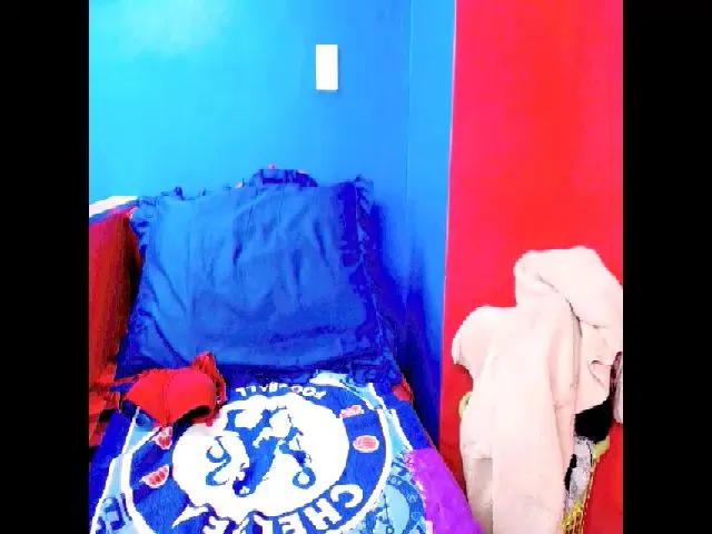 Live sex webcam photo for Indianburfees #263683310