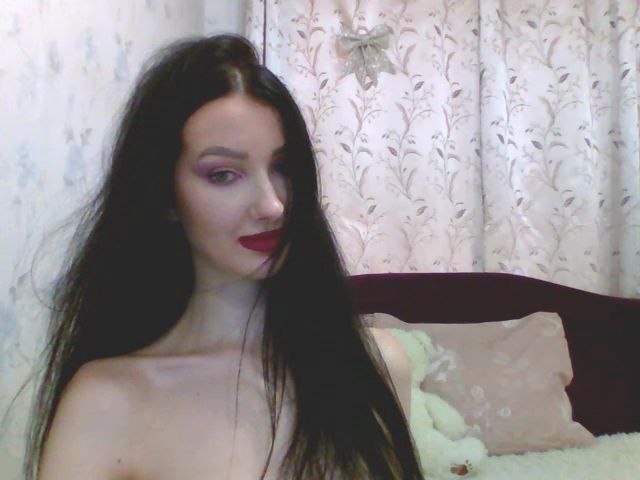 Live sex webcam photo for GirlPlayy #254003685