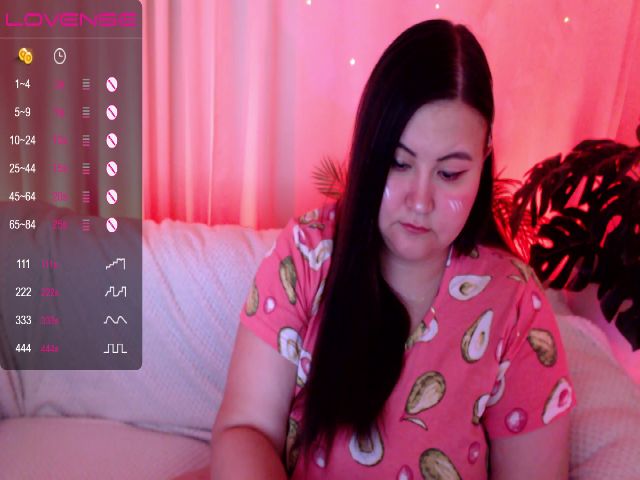 Live sex webcam photo for MinaMosss #261401023