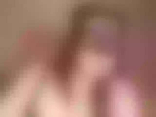 Live sex webcam photo for leeloofire #241169937