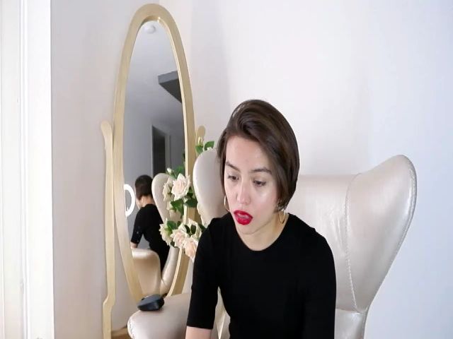 Live sex webcam photo for Anne_boleyn_ #264488849