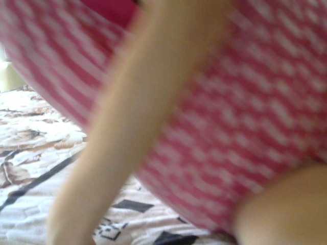 Live sex webcam photo for Saraoff82 #257529110