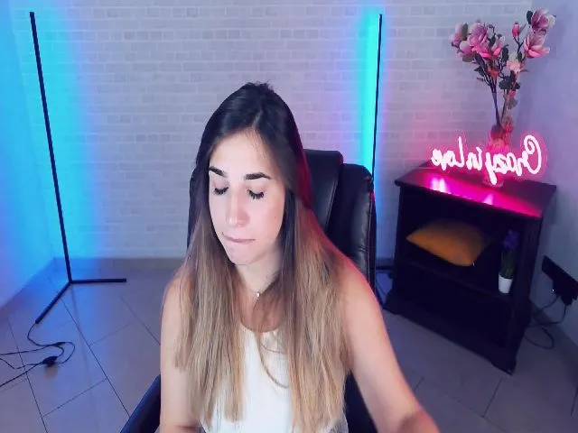 Live sex webcam photo for AnastashaGray #265521608
