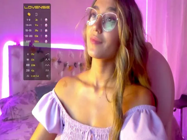 Live sex webcam photo for RubiJasper #261761847