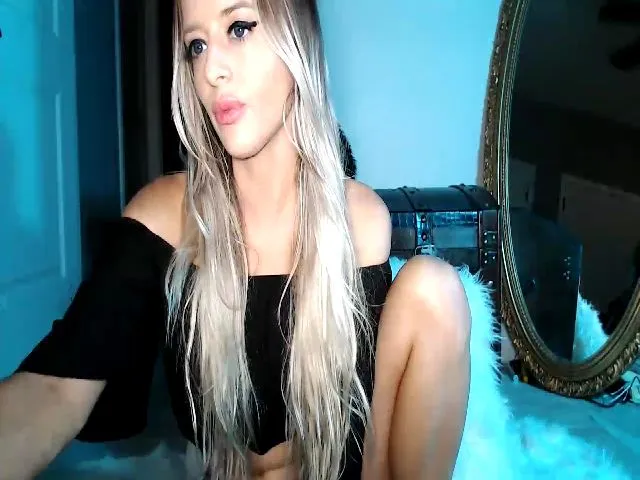 Live sex webcam photo for Brookebaby_ #260573229