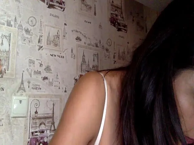Live sex webcam photo for JolyBoss #262189691