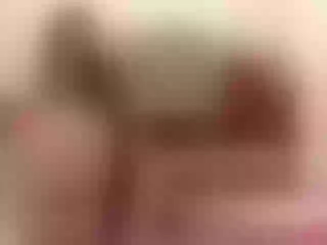 Live sex webcam photo for SexyOksana100 #258135411