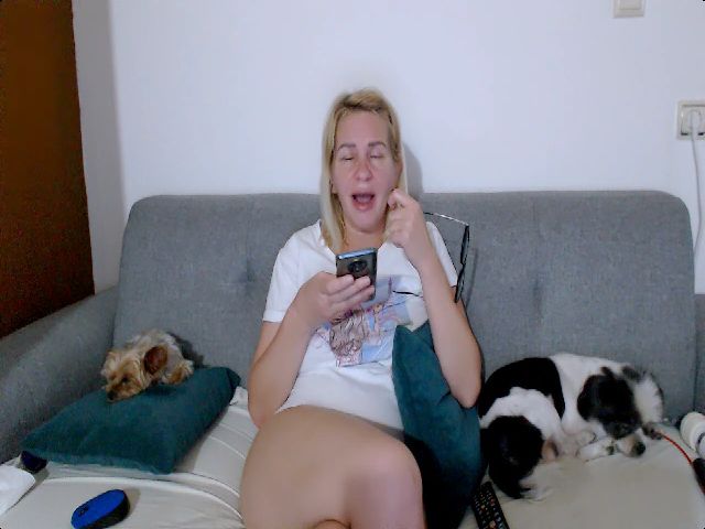 Live sex webcam photo for Stephycute #257688325