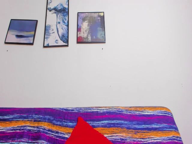 Live sex webcam photo for Blackhot23 #256564150