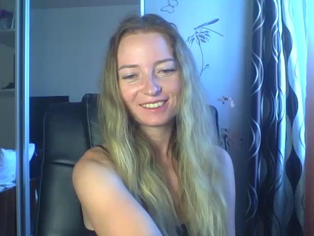 Live sex webcam photo for Milana_Candy #258162645
