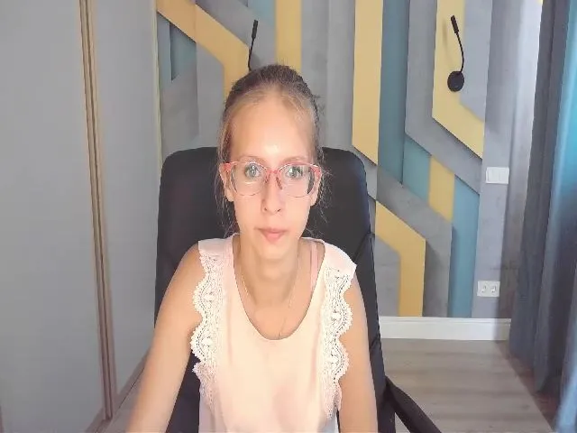 Live sex webcam photo for Alice_Adamsi #261333801