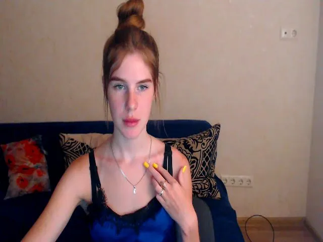 Live sex webcam photo for Vesnyshka #258317534