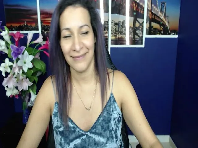Live sex webcam photo for Infernalsexx #252647542
